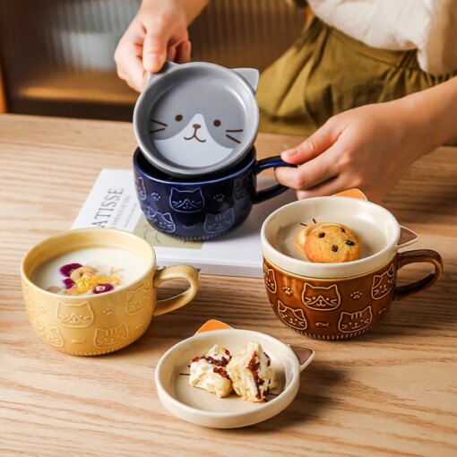 Cat pattern mug with lid