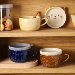 Cat pattern mug with lid