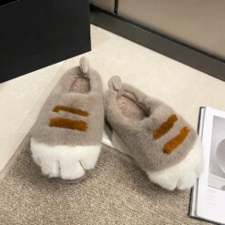 Alternative view of 3D fluffy Cat Paw Slippers